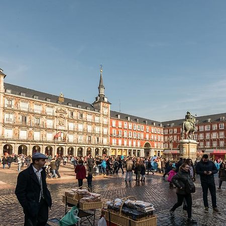Plaza Mayor Apartment Madrid Exterior photo