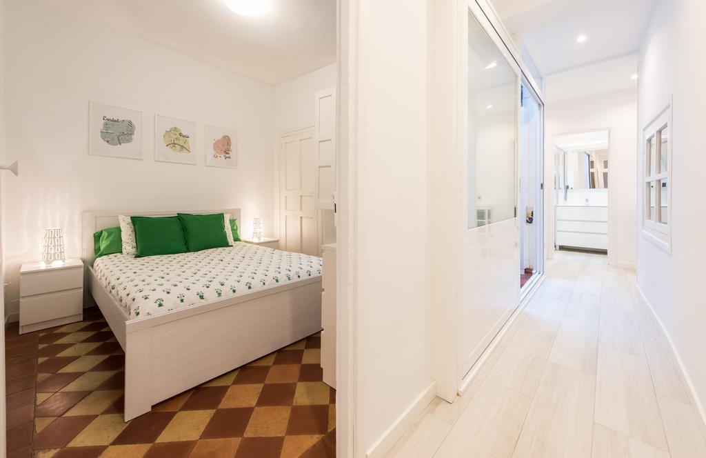Plaza Mayor Apartment Madrid Exterior photo
