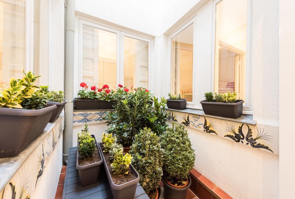 Plaza Mayor Apartment Madrid Exterior photo